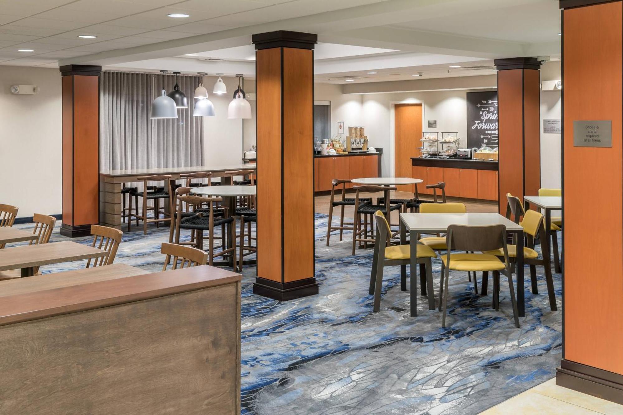 Fairfield & Kansas Hotel 3*