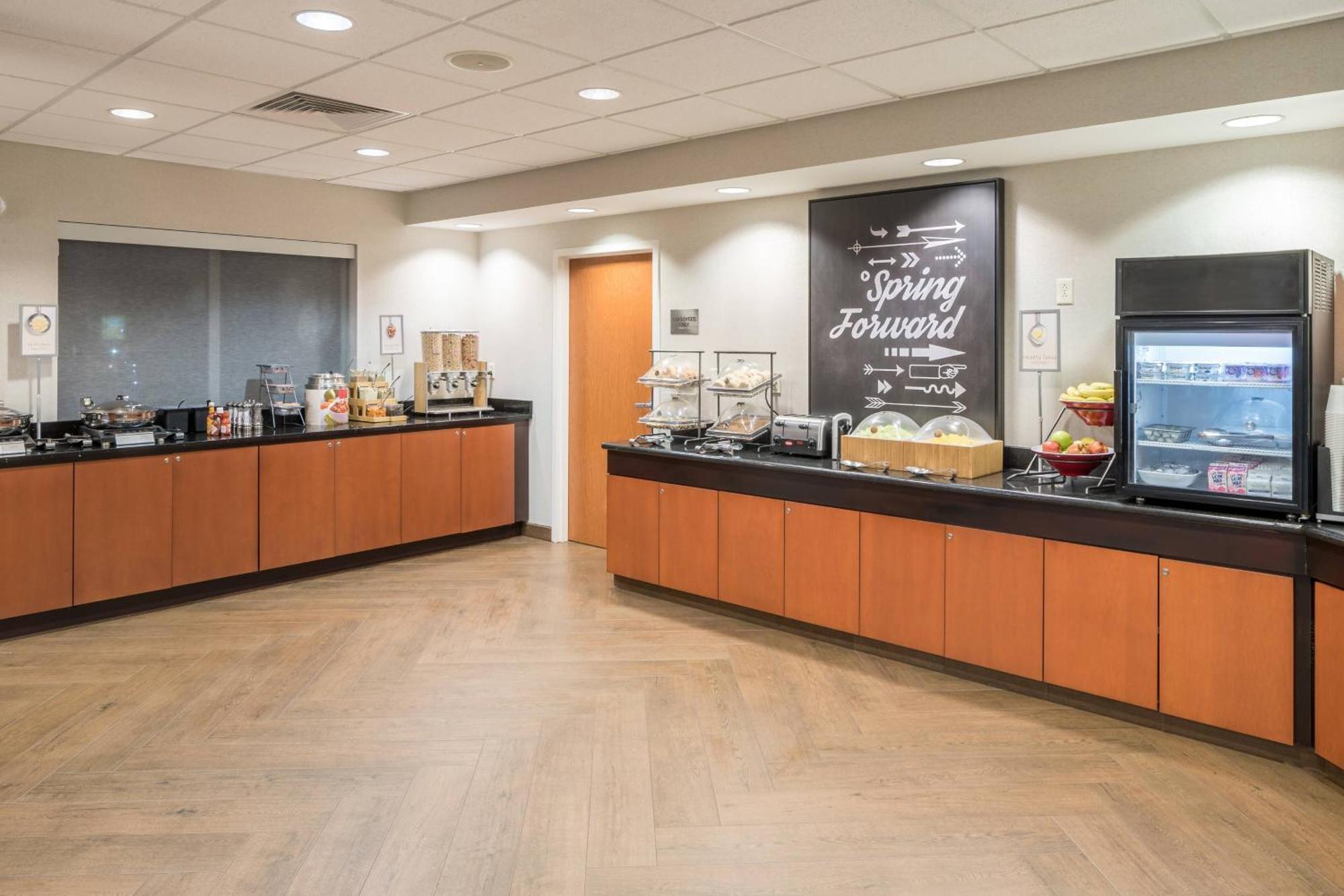 Hotel Fairfield & Kansas 3*