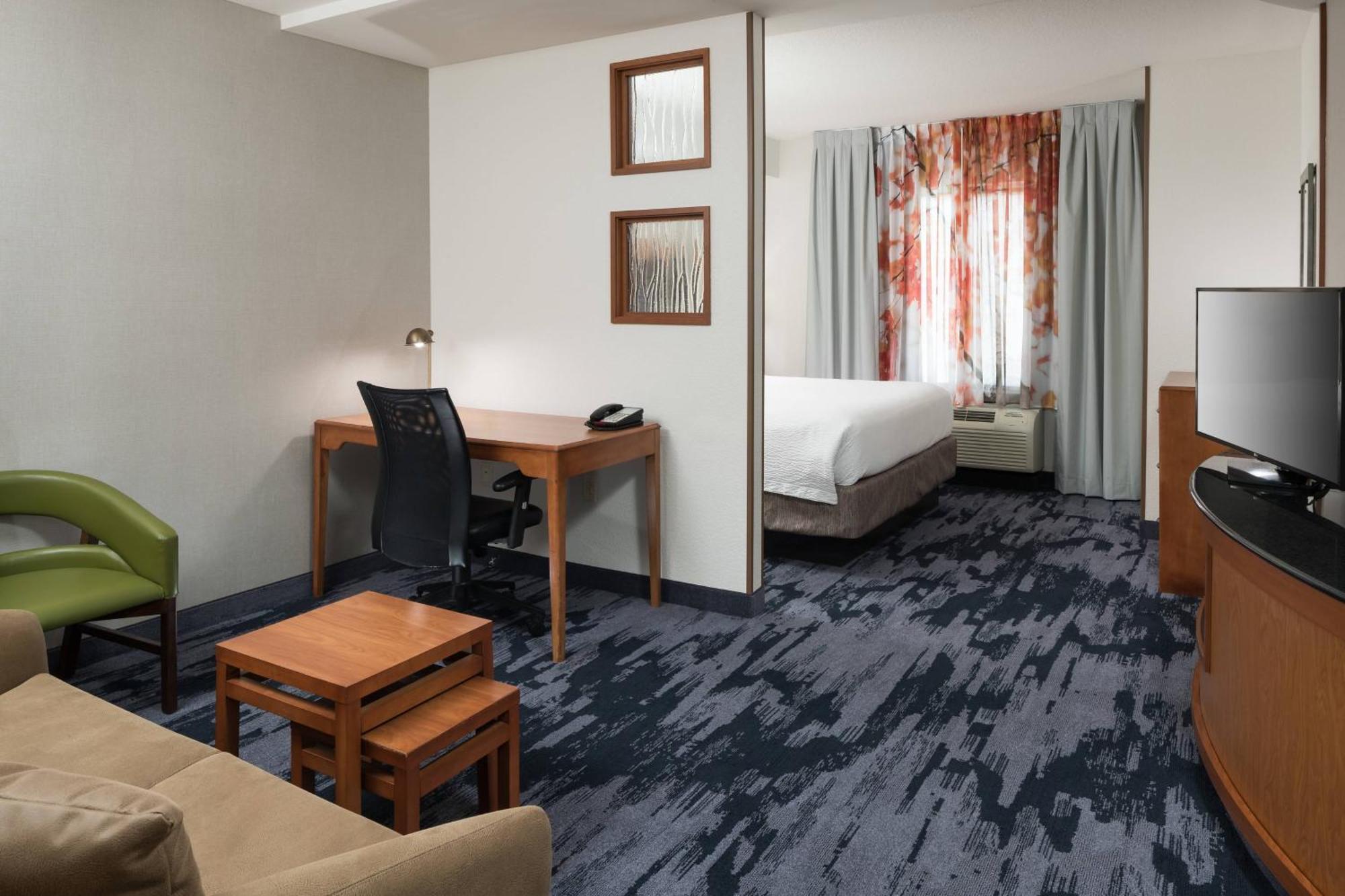 Fairfield & Kansas City Hotel Overland Park