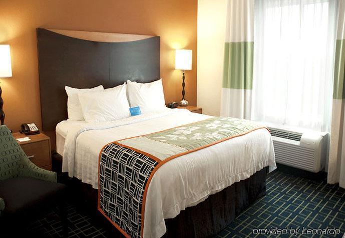 Fairfield & Kansas Hotel 3*